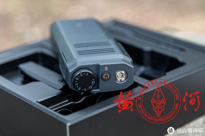 看小米对讲机专业版,什么是极蜂智能数字对讲机?