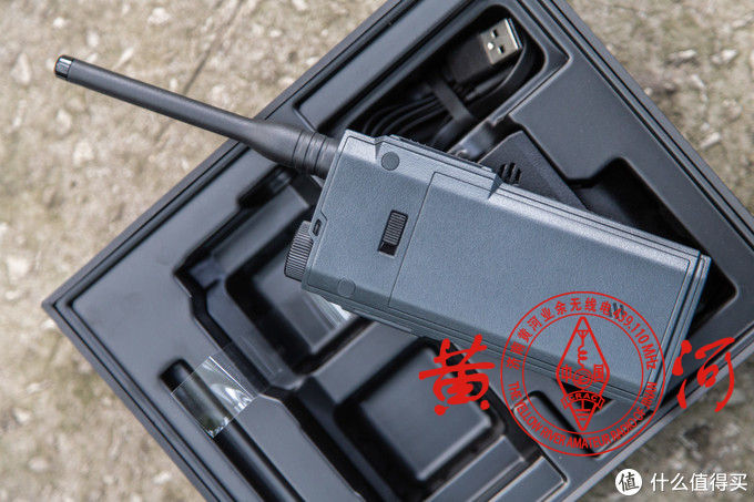 看小米对讲机专业版,什么是极蜂智能数字对讲机?