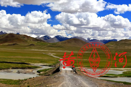 藏北公路的桥梁在夏天经常被洪水冲垮