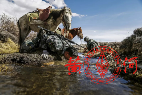 象泉河水清澈无比,是我们的生活用水