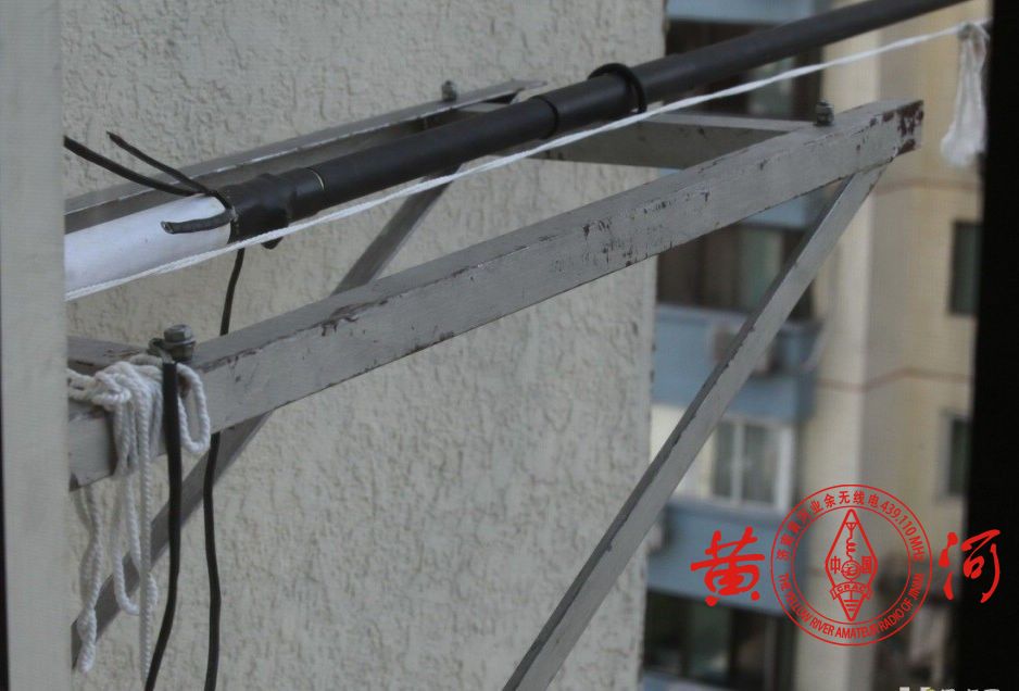 图八:单根天线的固定支架