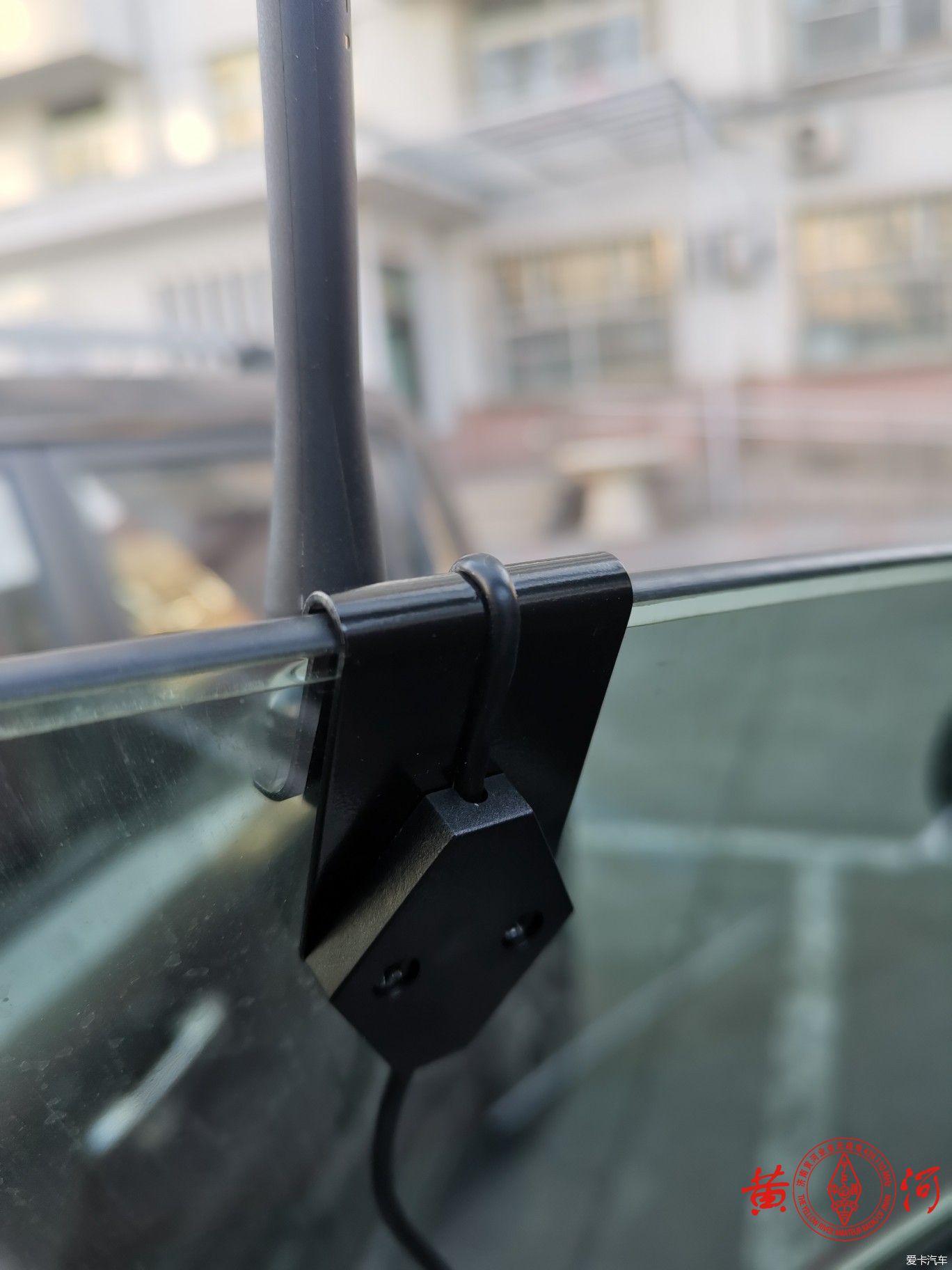 小小夹边,让手台通的更远。