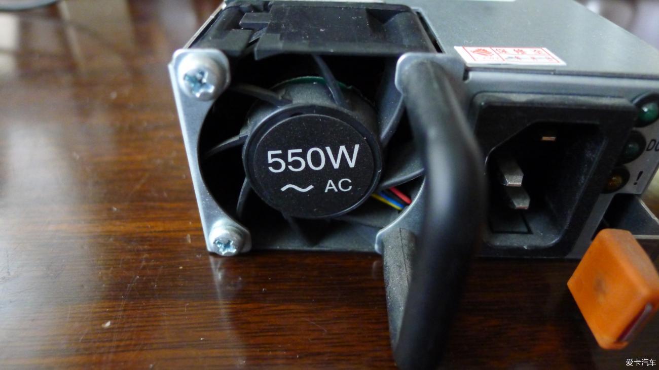 便宜好用，20元包邮的550w服务器电源改电压为13.8v