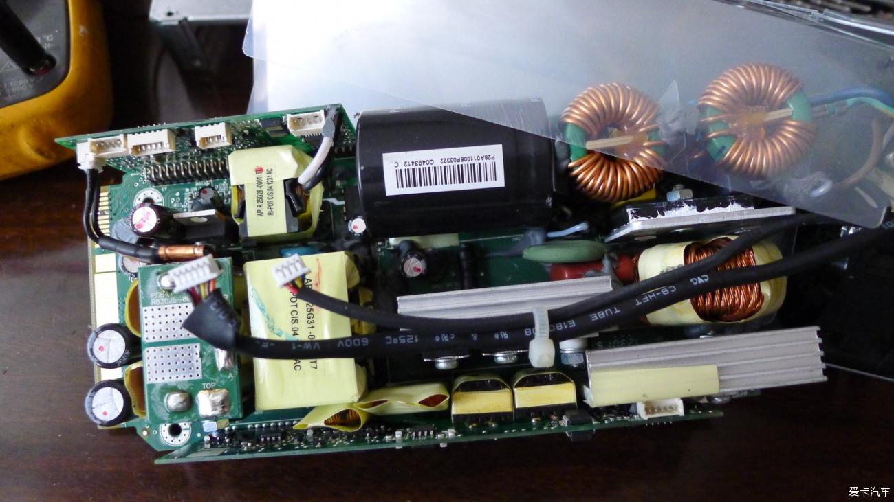 便宜好用，20元包邮的550w服务器电源改电压为13.8v