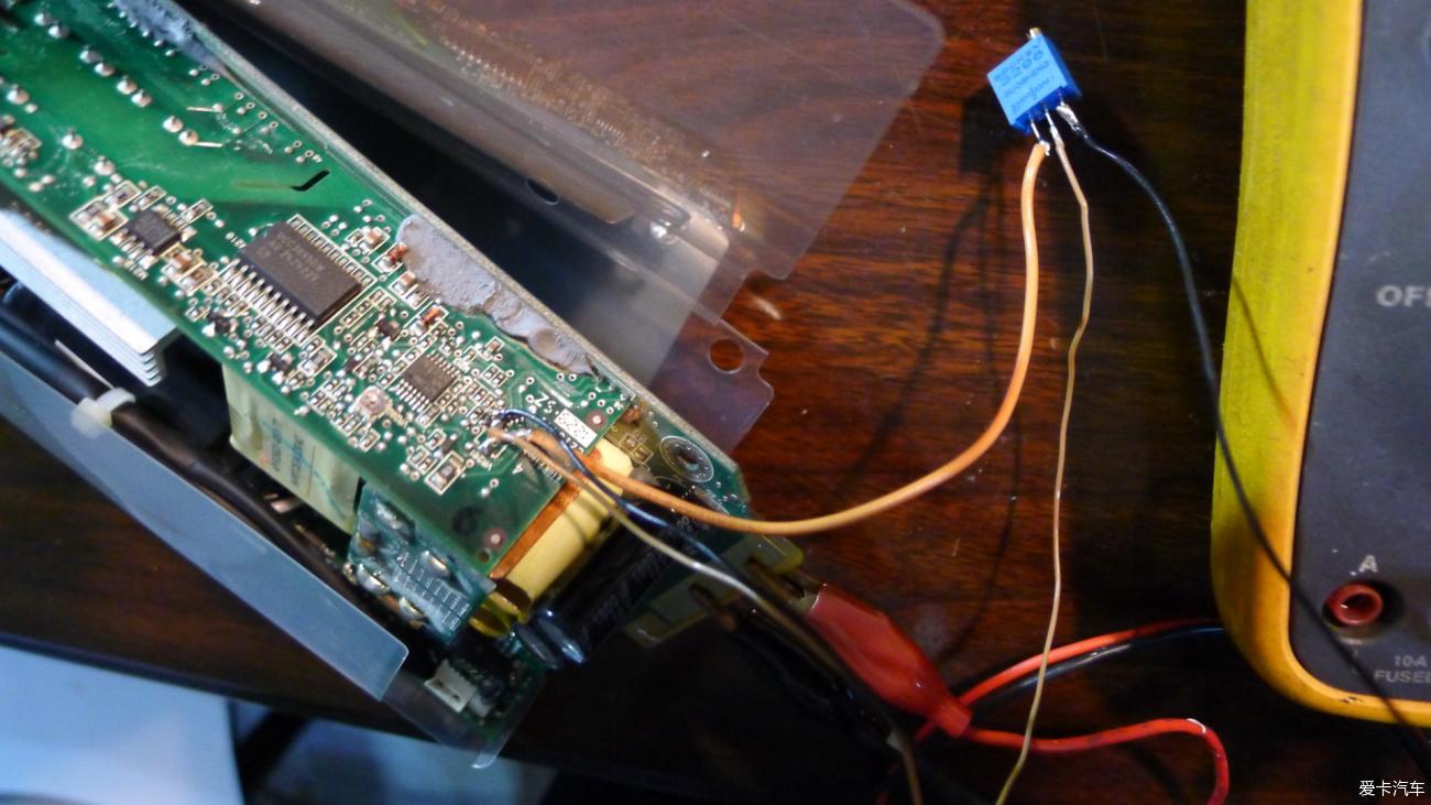 便宜好用，20元包邮的550w服务器电源改电压为13.8v