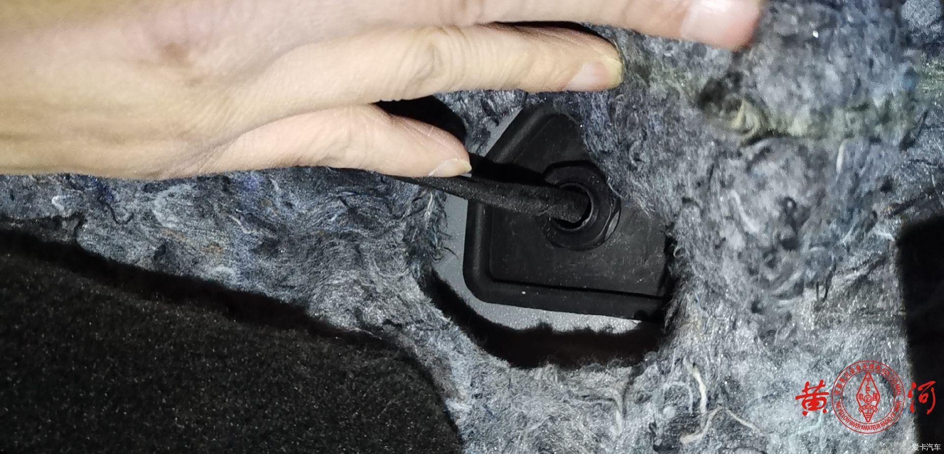 新福会12款福克斯安装YAESU FTM-300DR车台