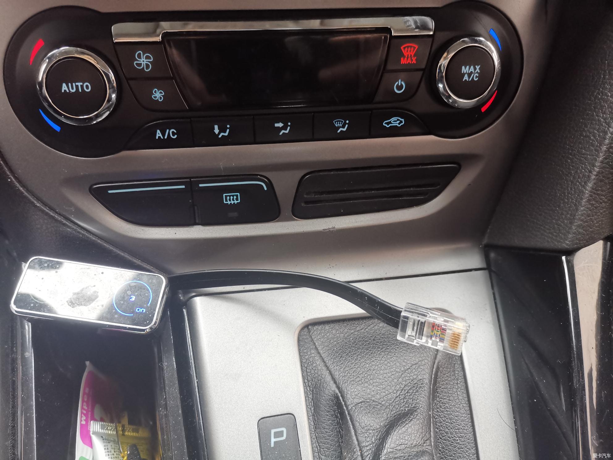 新福会12款福克斯安装YAESU FTM-300DR车台