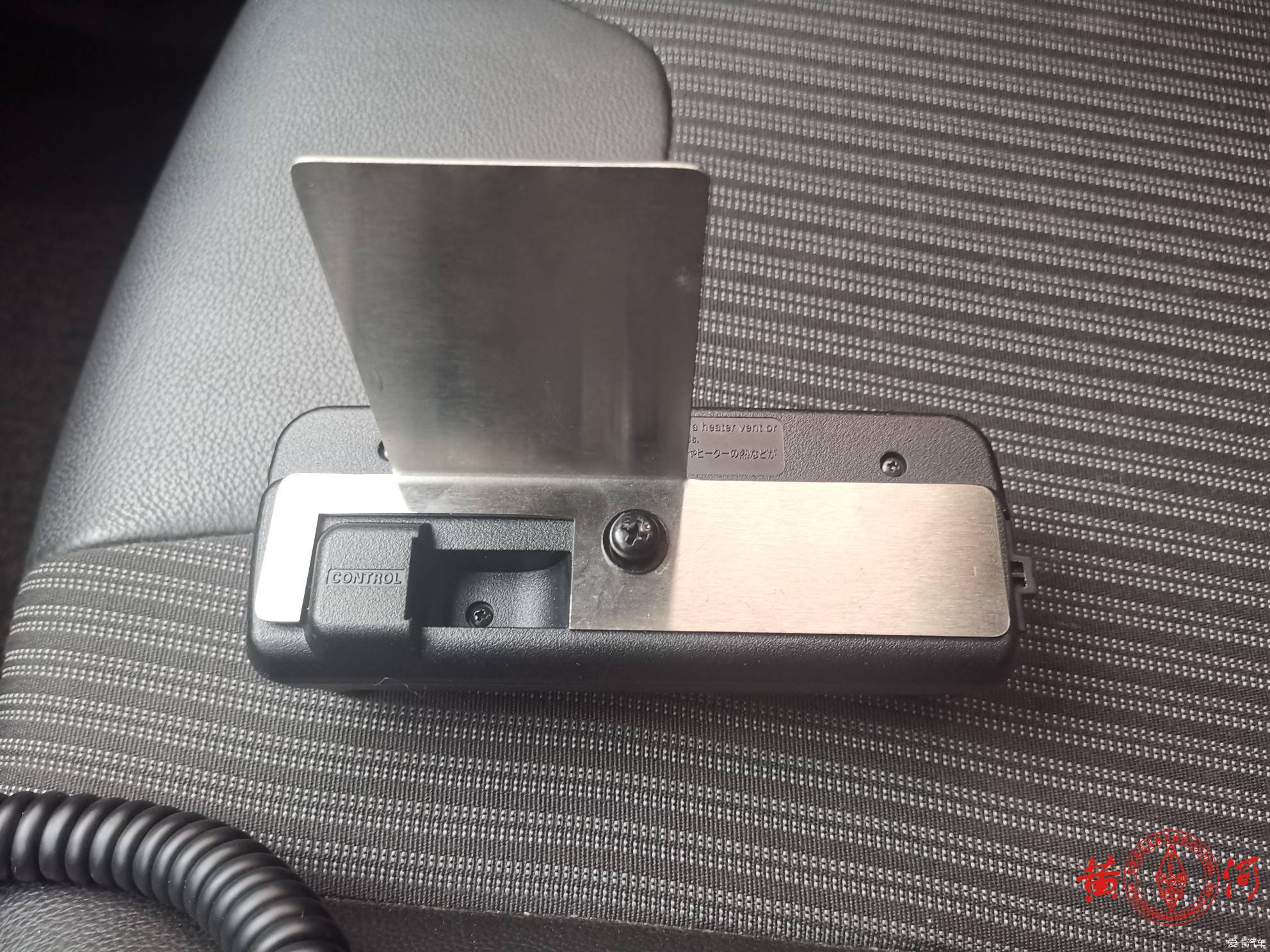 新福会12款福克斯安装YAESU FTM-300DR车台