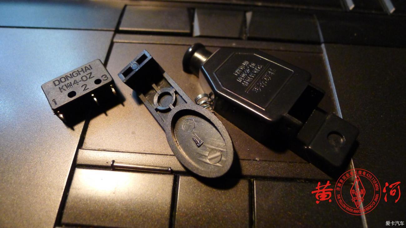 使用微动开关制作单桨电键