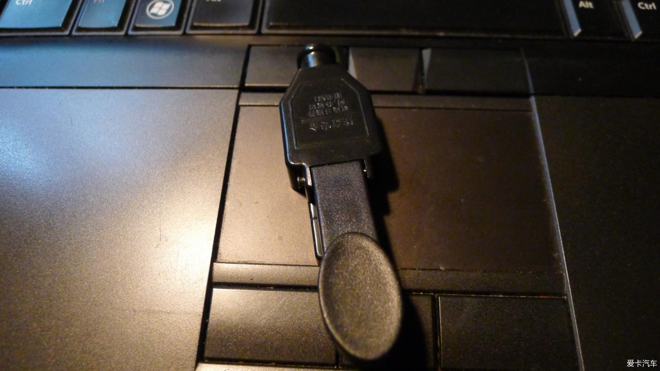 使用微动开关制作单桨电键