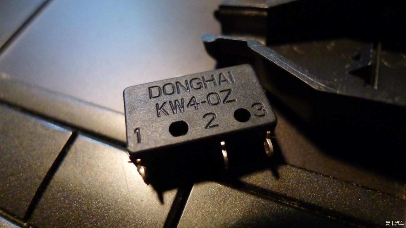 使用微动开关制作单桨电键