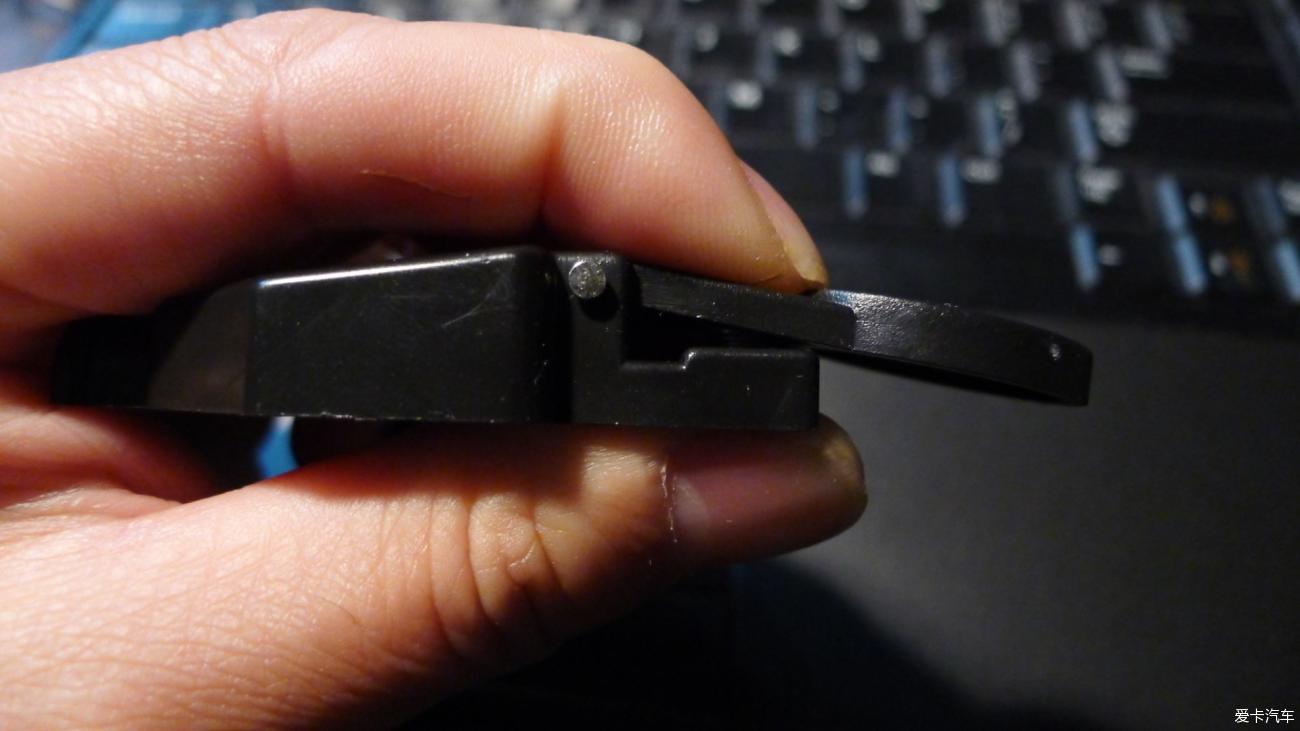 使用微动开关制作单桨电键