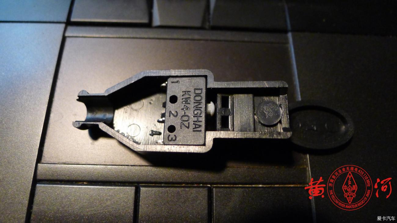 使用微动开关制作单桨电键