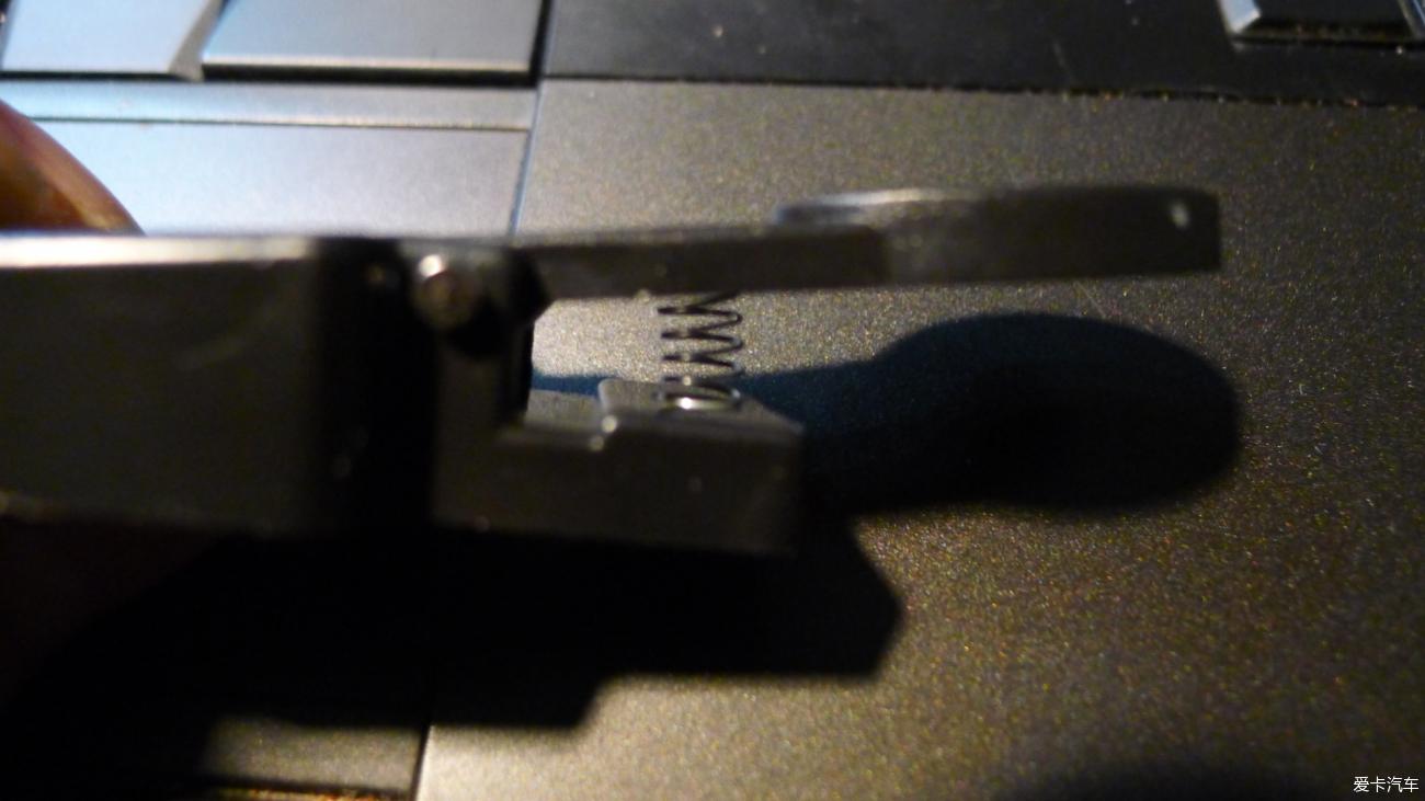 使用微动开关制作单桨电键