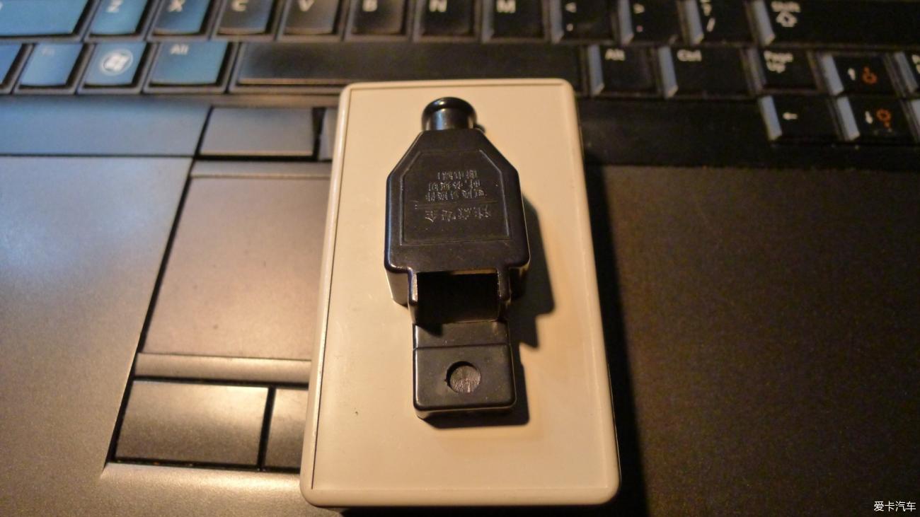 使用微动开关制作单桨电键