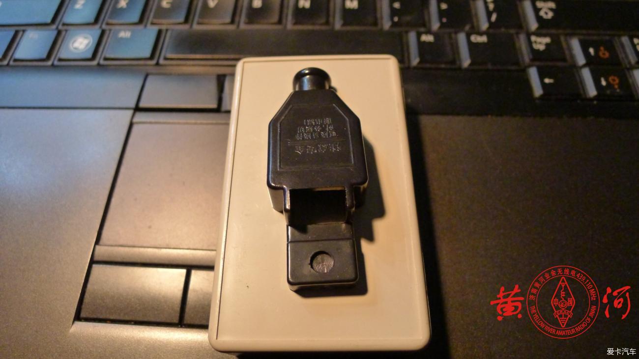 使用微动开关制作单桨电键